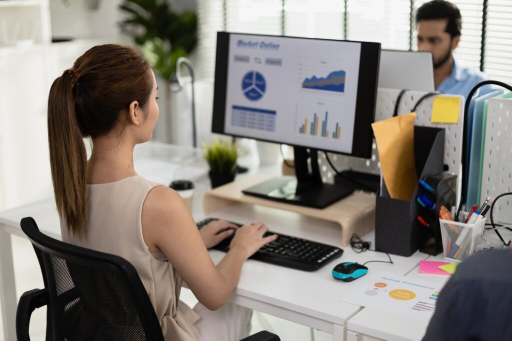 The Deep End - Blog 9 Maximizing HR Data: Driving Business Outcomes with People Analytics
